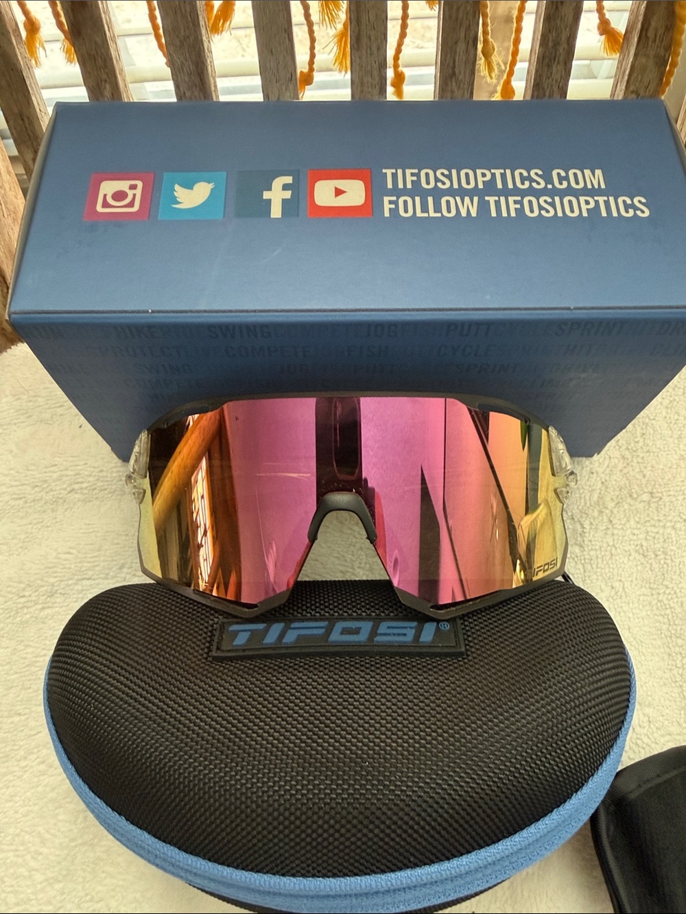 Tifosi Optics Sunglasses with Pink Gold Mirrored Lens